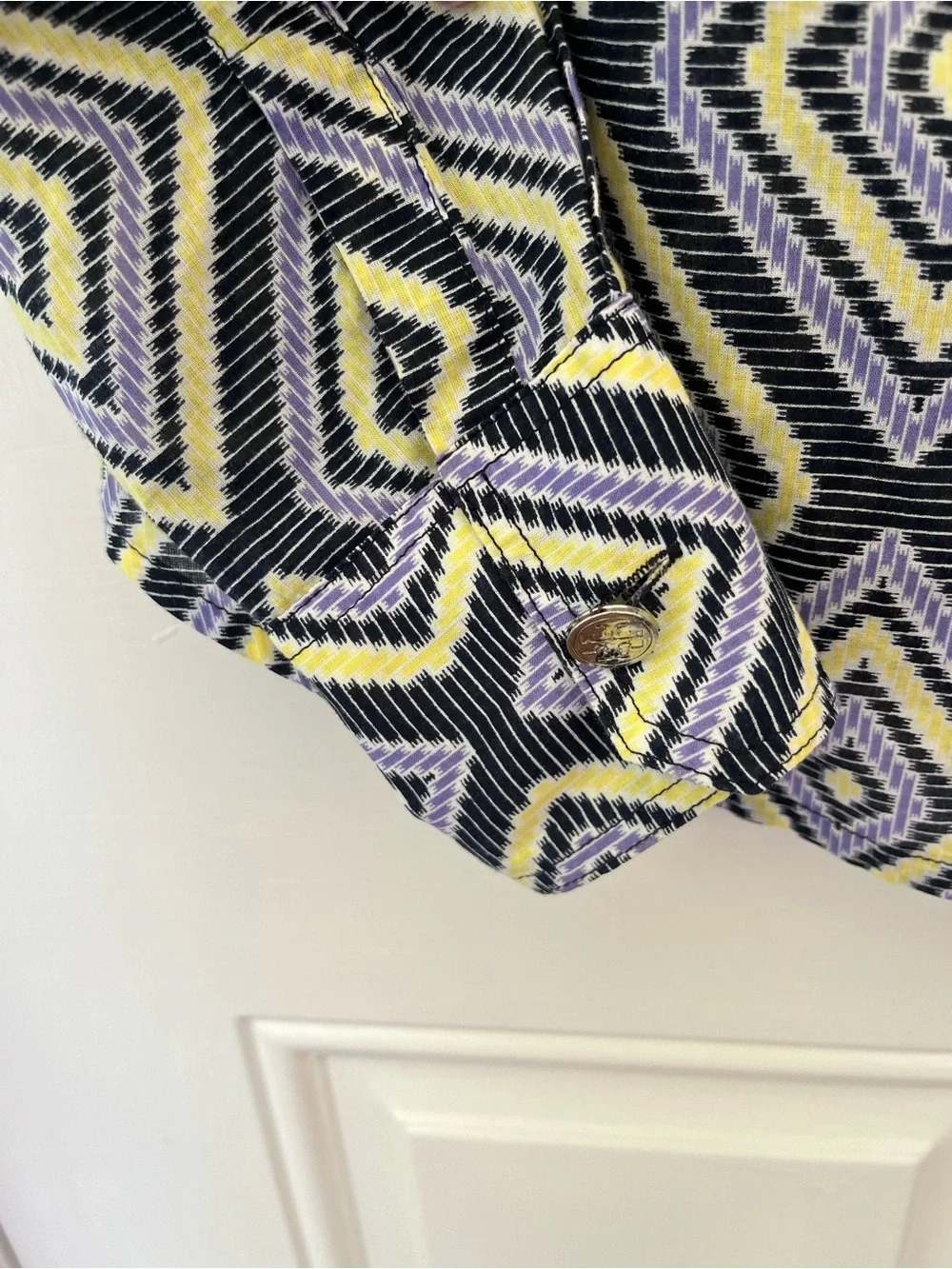 Tory Burch Size 6 Yellow and Black Geometric‎ Button-Up Blouse Preppy